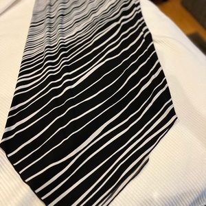 Black and white pull on skirt with